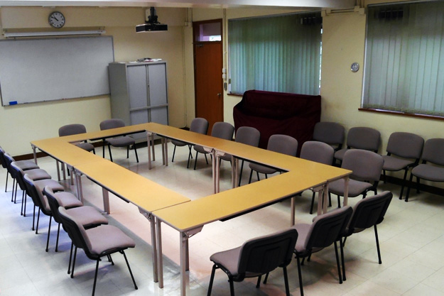 Seminar Room T21-22 (Capacity: 50 people)