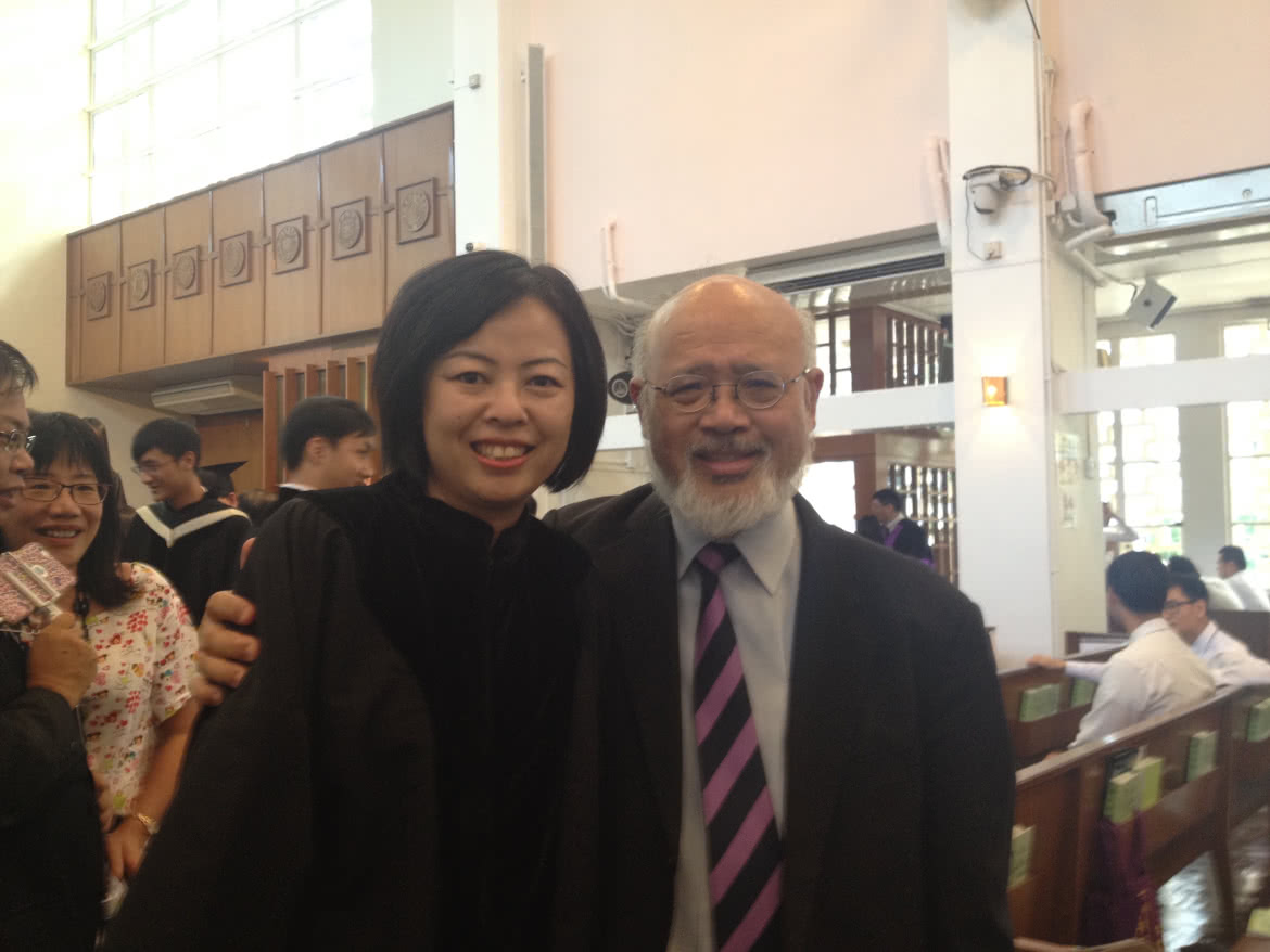 與前院長盧龍光牧師攝於2016年神學日慶典